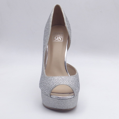 Zapato de fiesta destalonado Pomares modelo PO389 plata para mujer.
